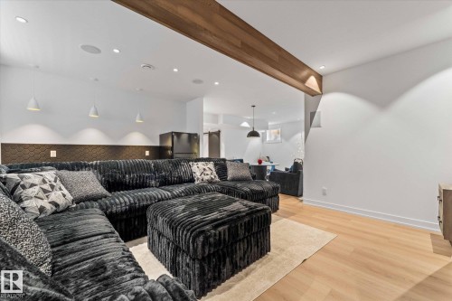 25 Jacobs Close, St. Albert, AB - Indoor Photo Showing Living Room