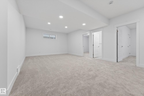 7093 Kiviaq Crescent, Edmonton, AB - Indoor