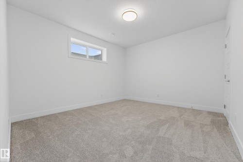 7093 Kiviaq Crescent, Edmonton, AB - Indoor Photo Showing Other Room