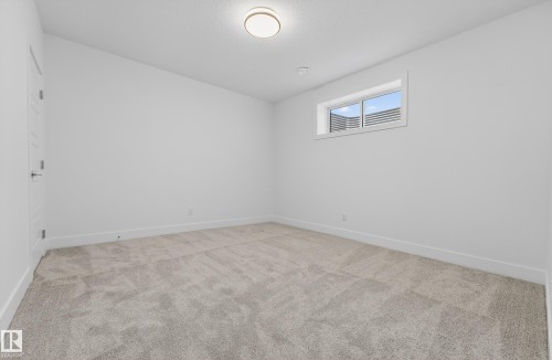 7093 Kiviaq Crescent, Edmonton, AB - Indoor Photo Showing Other Room
