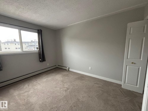 40 13590 38 Street, Edmonton, AB - Indoor Photo Showing Other Room