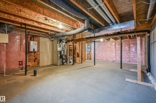 1336 Graydon Hill Way, Edmonton, AB - Indoor Photo Showing Basement