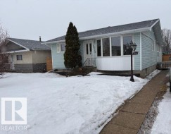 5326 45 Street Vegreville, AB T9C 1C5