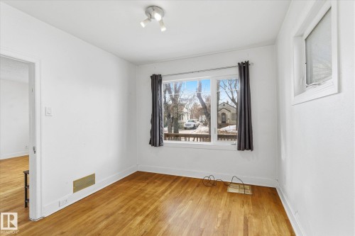 12821 122 Street, Edmonton, AB - Indoor Photo Showing Other Room