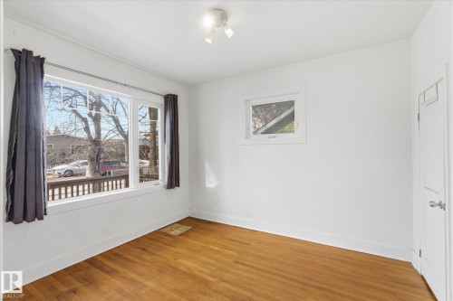 12821 122 Street, Edmonton, AB - Indoor Photo Showing Other Room