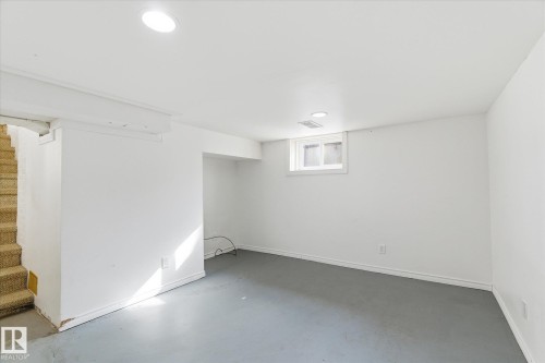 12821 122 Street, Edmonton, AB - Indoor Photo Showing Other Room