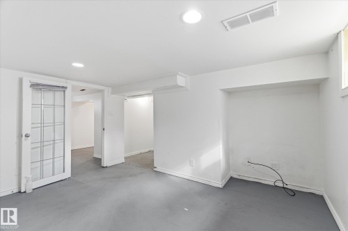 12821 122 Street, Edmonton, AB - Indoor Photo Showing Other Room