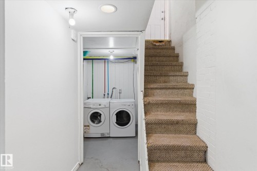 12821 122 Street, Edmonton, AB - Indoor Photo Showing Laundry Room