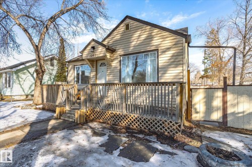 12821 122 Street, Edmonton, AB - Outdoor