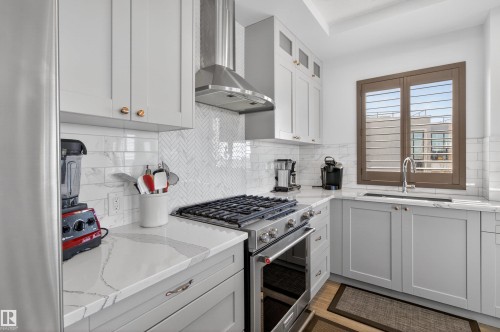 401 1316 Windermere Way, Edmonton, AB - Indoor Photo Showing Kitchen With Upgraded Kitchen