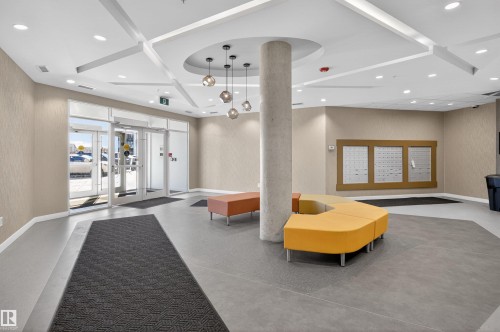 401 1316 Windermere Way, Edmonton, AB - Indoor Photo Showing Other Room