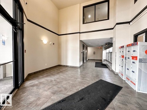 6315 7331 South Terwillegar Drive, Edmonton, AB - Indoor Photo Showing Other Room