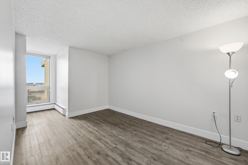 1910 10149 Saskatchewan Drive, Edmonton, AB - Indoor Photo Showing Other Room