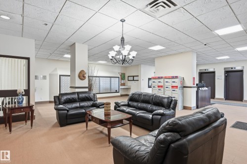 1910 10149 Saskatchewan Drive, Edmonton, AB - Indoor