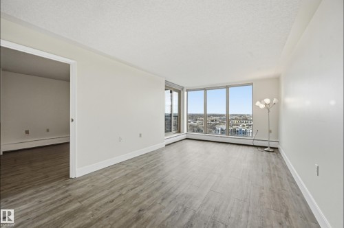 1910 10149 Saskatchewan Drive, Edmonton, AB - Indoor Photo Showing Other Room