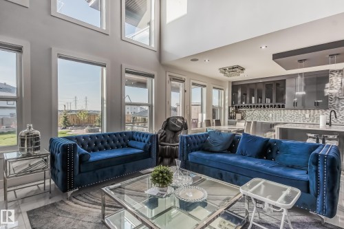 1448 25 Street, Edmonton, AB - Indoor Photo Showing Living Room