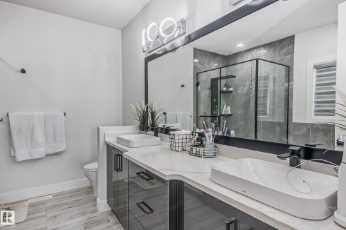 1448 25 Street, Edmonton, AB - Indoor Photo Showing Bathroom