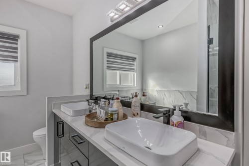 1448 25 Street, Edmonton, AB - Indoor Photo Showing Bathroom