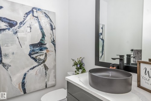 1448 25 Street, Edmonton, AB - Indoor Photo Showing Bathroom