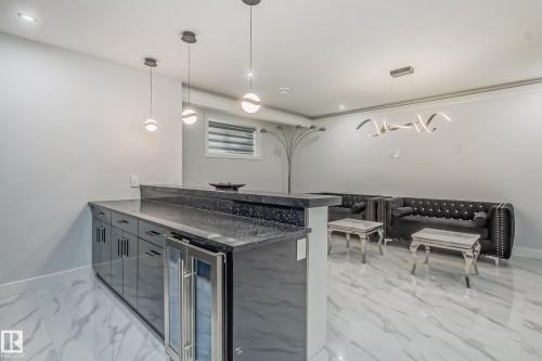 1448 25 Street, Edmonton, AB - Indoor