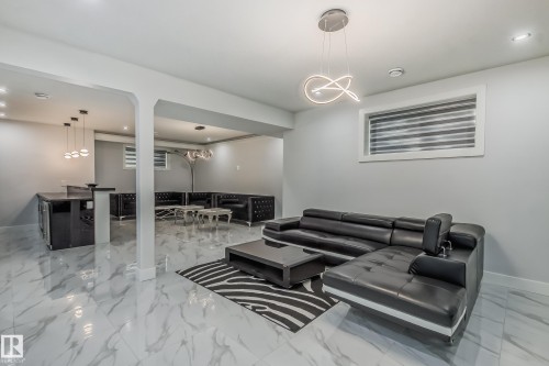 1448 25 Street, Edmonton, AB - Indoor