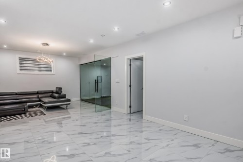 1448 25 Street, Edmonton, AB - Indoor Photo Showing Other Room
