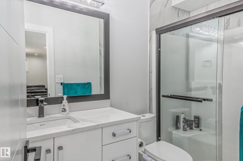 1448 25 Street, Edmonton, AB - Indoor Photo Showing Bathroom