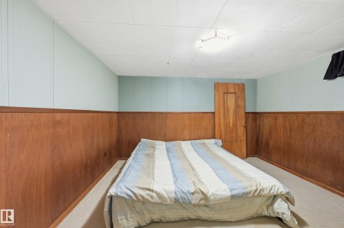 7719 71 Avenue, Edmonton, AB - Indoor Photo Showing Bedroom