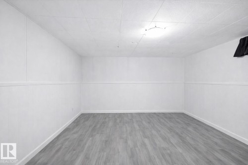 7719 71 Avenue, Edmonton, AB - Indoor Photo Showing Other Room