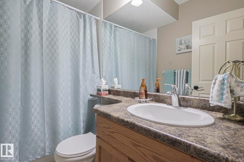 32 600 Regency Drive, Sherwood Park, AB - Indoor Photo Showing Bathroom