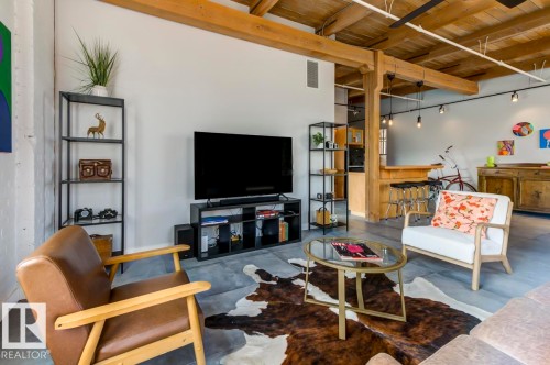 208 10309 107 Street, Edmonton, AB - Indoor Photo Showing Living Room