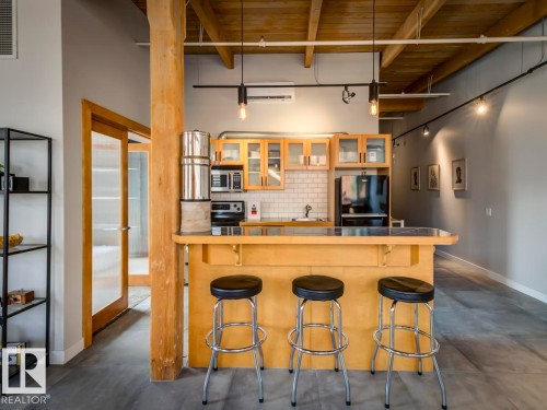 208 10309 107 Street, Edmonton, AB - Indoor Photo Showing Kitchen