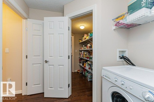 2423 Casselman Crescent, Edmonton, AB - Indoor Photo Showing Laundry Room