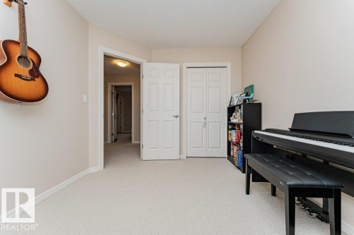 2423 Casselman Crescent, Edmonton, AB - Indoor Photo Showing Other Room