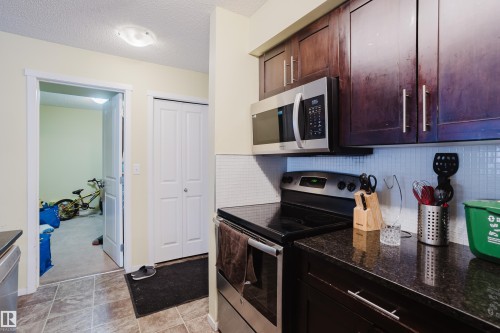 119 1510 Watt Drive, Edmonton, AB - Indoor Photo Showing Kitchen