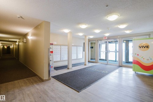 119 1510 Watt Drive, Edmonton, AB - Indoor Photo Showing Other Room