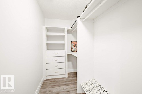 6111 56 Avenue, Beaumont, AB - Indoor With Storage