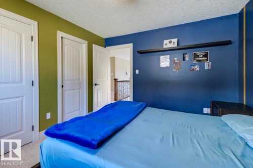 1005 Downey Way, Edmonton, AB - Indoor Photo Showing Bedroom