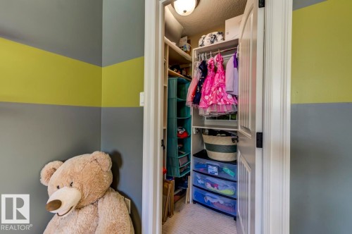 1005 Downey Way, Edmonton, AB - Indoor