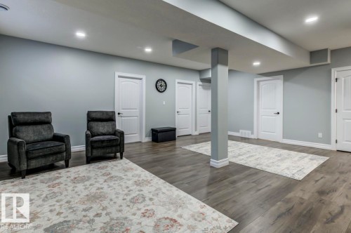 1005 Downey Way, Edmonton, AB - Indoor