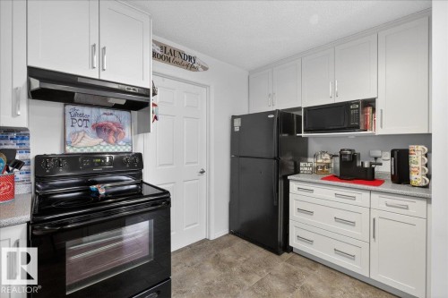 17 1179 Summerside Drive, Edmonton, AB - Indoor Photo Showing Kitchen