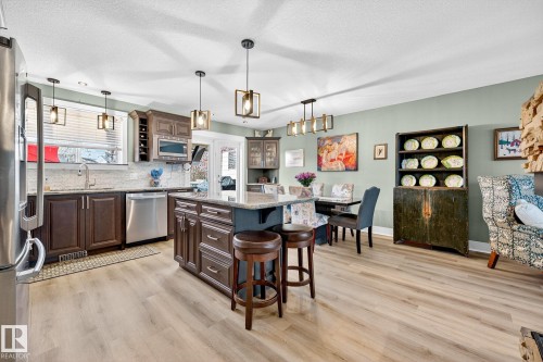 4664 16A Avenue, Edmonton, AB - Indoor Photo Showing Kitchen
