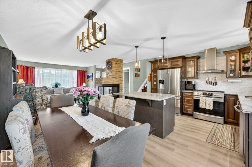 4664 16A Avenue, Edmonton, AB - Indoor Photo Showing Other Room