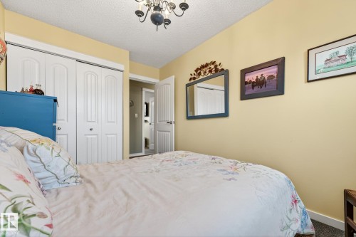 4664 16A Avenue, Edmonton, AB - Indoor Photo Showing Bedroom