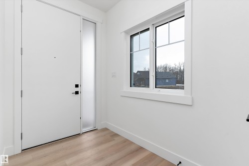 804 Elderberry Crest, Edmonton, AB - Indoor Photo Showing Other Room