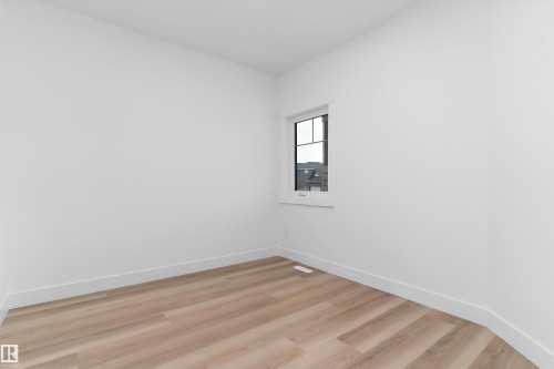 804 Elderberry Crest, Edmonton, AB - Indoor Photo Showing Other Room