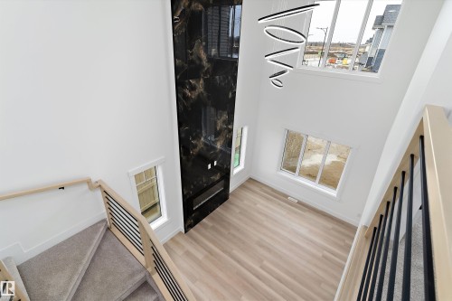 804 Elderberry Crest, Edmonton, AB - Indoor Photo Showing Other Room