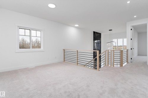 804 Elderberry Crest, Edmonton, AB - Indoor Photo Showing Other Room