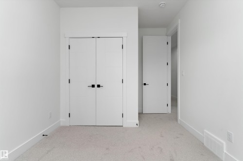 804 Elderberry Crest, Edmonton, AB - Indoor Photo Showing Other Room