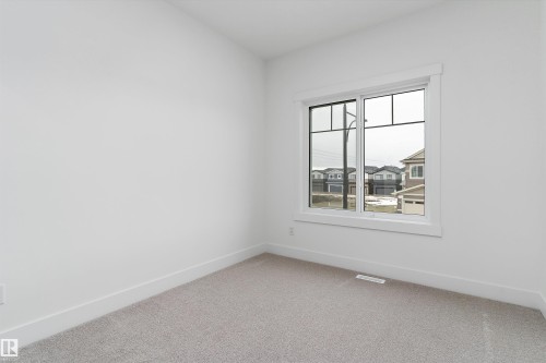804 Elderberry Crest, Edmonton, AB - Indoor Photo Showing Other Room